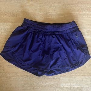 EUC LULU shorts